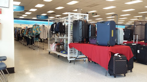 Clothing Store «Ross Dress for Less», reviews and photos, 352 S College Rd, Wilmington, NC 28403, USA