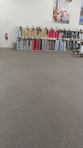 Shoe Store «DSW Designer Shoe Warehouse», reviews and photos, 13711 S Tamiami Trail, Fort Myers, FL 33912, USA