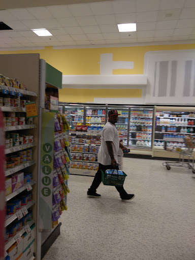 Supermarket «Publix Super Market at Coweta Crossing Shopping Center», reviews and photos, 370 Bullsboro Dr, Newnan, GA 30263, USA