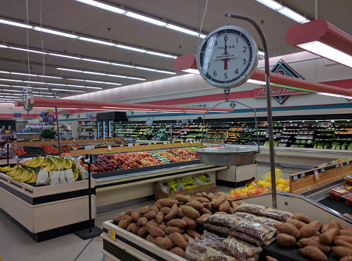 Grocery Store «Winn-Dixie», reviews and photos, 31100 Cortez Blvd, Brooksville, FL 34602, USA