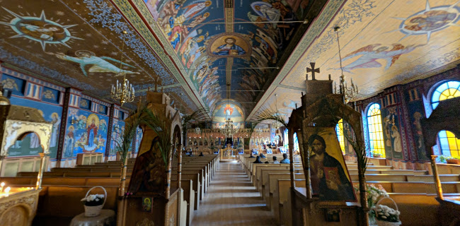Comments and reviews of Greek Orthodox Church Of The Holy Trinity & St Luke