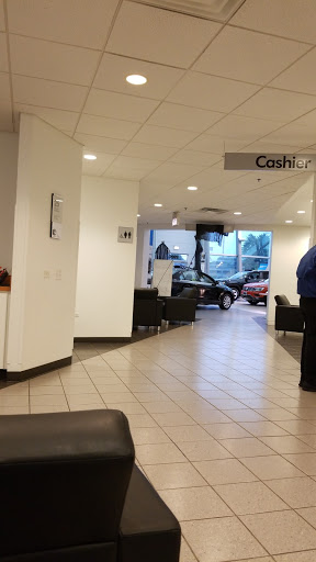 Volkswagen Dealer «Mike Haggerty VW», reviews and photos, 8920 S Cicero Ave, Oak Lawn, IL 60453, USA