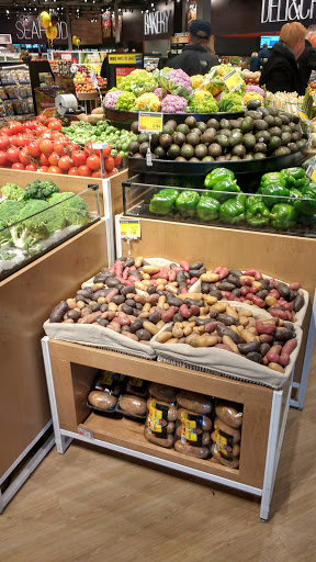 Supermarket «Market 32», reviews and photos, 290 Saratoga Rd, Scotia, NY 12302, USA