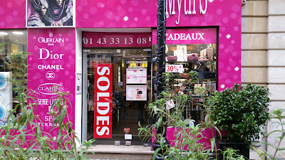Myth's à Courbevoie