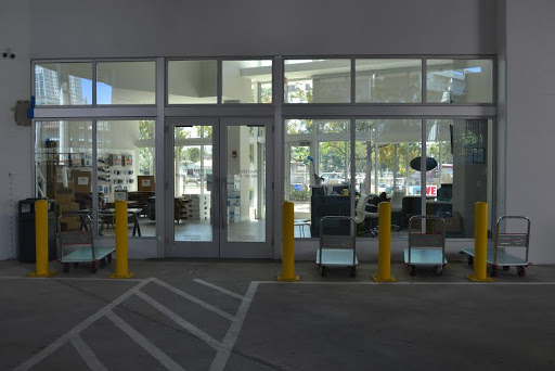 Self-Storage Facility «BoxVault Self Storage», reviews and photos, 123 SW North River Dr, Miami, FL 33130, USA