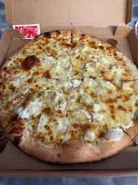 Plats et boissons du Pizzeria pizza l'Antiboise à Antibes - n°18