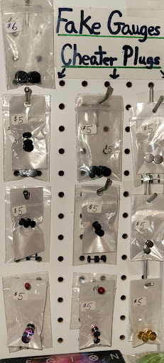 Flea Market «Shelby County Flea Market», reviews and photos, 820 Buck Creek Rd, Simpsonville, KY 40067, USA