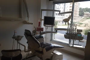 Maha Dental clinic د.مها لطب الاسنان image