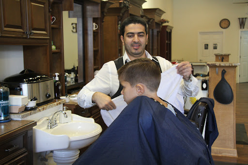 Barber Shop «Alpharetta Barber Shop», reviews and photos, 5530 Windward Pkwy #220, Alpharetta, GA 30004, USA