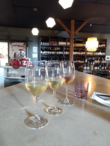 Wine Store «Dedalus Wine Shop, Market & Wine Bar», reviews and photos, 388 Pine St, Burlington, VT 05401, USA