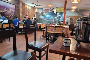 Nhà hàng Ẩm thực Tám Lan image