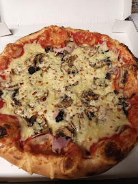 Plats et boissons du Pizzas à emporter PIZZA spirit à Crots - n°1