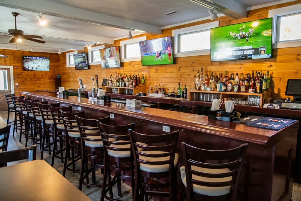 Bella Luna Bar & Grill 02911