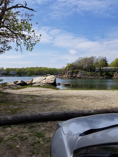 Park «Parker Memorial Park», reviews and photos, Harbor St, Branford, CT 06405, USA