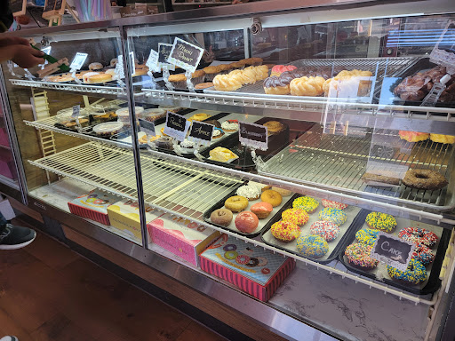 Donut Shop «Castro Valley Donuts», reviews and photos, 22150 Redwood Rd, Castro Valley, CA 94546, USA