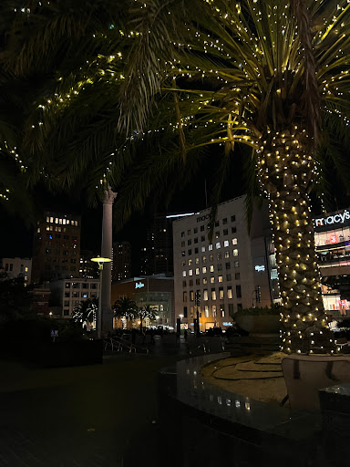 Shopping Mall «Union Square, San Francisco», reviews and photos, 333 Post St, San Francisco, CA 94108, USA