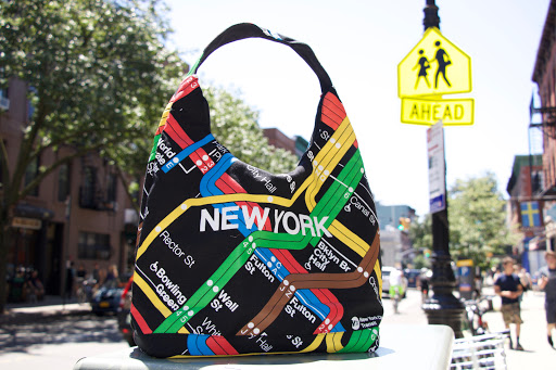 Gift Shop «Gift Man: Brooklyn Gifts & Souvenirs {Est.1982}», reviews and photos, 176 5th Ave, Brooklyn, NY 11217, USA