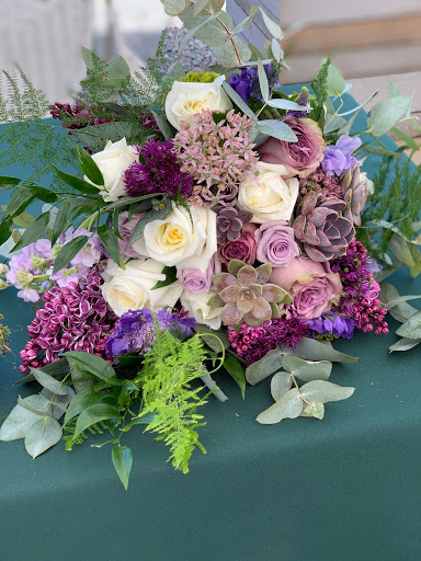 Florist «Petals & Vines», reviews and photos, 410 Main St E, Monmouth, OR 97361, USA