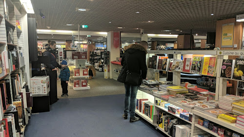 Librairie FNAC Troyes Saint-Parres-aux-Tertres