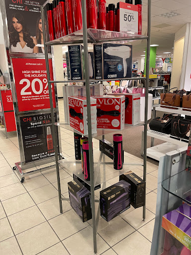 Cosmetics Store «SEPHORA», reviews and photos, 912 Brandon Town Center Dr, Brandon, FL 33511, USA