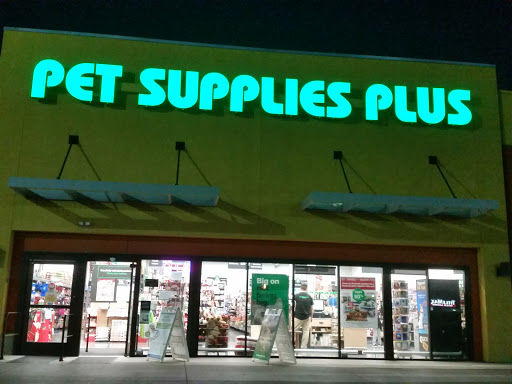 Pet Supply Store «Pet Supplies Plus», reviews and photos, 5418 N Blackstone Ave, Fresno, CA 93710, USA