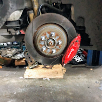 Center Line Auto Repair - Photo 4 - Car repair in Center Line, MI, Warren