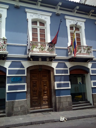 Opiniones de Centro de Estudios Fiscales en Quito - Escuela