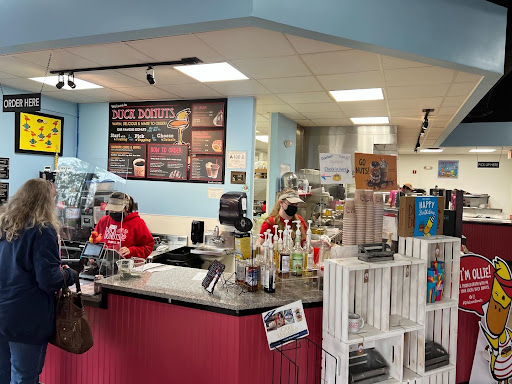 Donut Shop «Duck Donuts», reviews and photos, 100 Wrenn Dr #101, Cary, NC 27511, USA