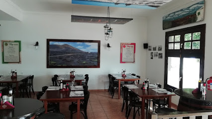 Restaurante Arrayate un Millo - Calle San Antonio 8 Local 1 Avd. Central de Tias, Av. Central, 63, 35572 Tías, Las Palmas, Spain