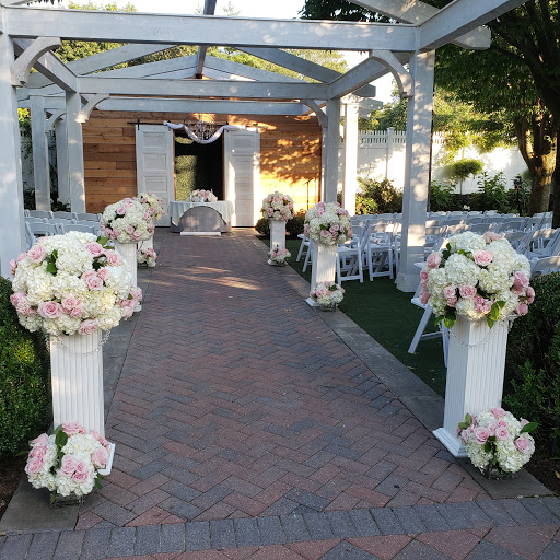 Florist «Gerties Flowers», reviews and photos, 806 Meacham Ave, Elmont, NY 11003, USA