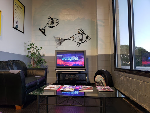 Auto Repair Shop «Meineke Car Care Center», reviews and photos, 1800 S Croatan Hwy, Kill Devil Hills, NC 27948, USA