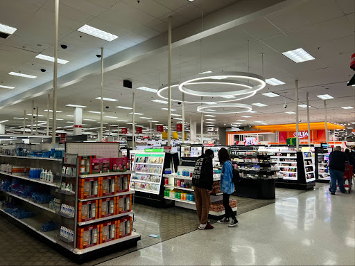 Department Store «Target», reviews and photos, 999 Corporate Dr, Westbury, NY 11590, USA