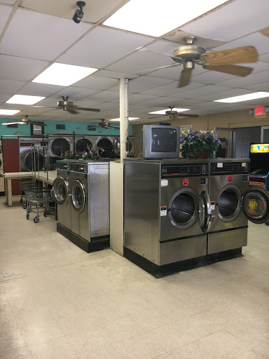 Laundromat «Coastal Coin Laundry», reviews and photos, 2406 Government St, Ocean Springs, MS 39564, USA