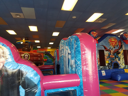 Amusement Center «S & K Wacky Indoor Bounce», reviews and photos, 202 NW 3rd St, Corvallis, OR 97330, USA