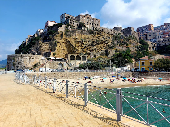 Pizzo Beach