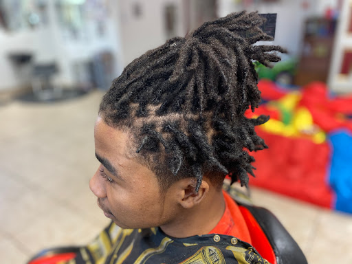 Barber Shop «Catia Family Barbershop Salon», reviews and photos, 4146 Grand Blvd, New Port Richey, FL 34652, USA