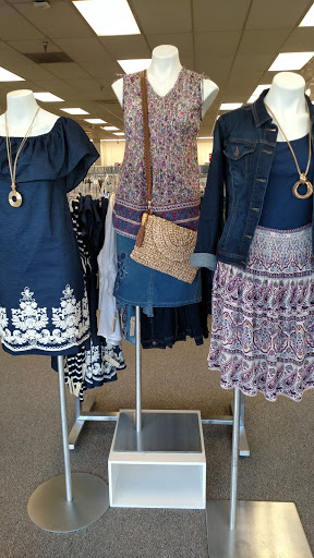 Outlet Mall «Tanger Outlet Jeffersonville», reviews and photos, 8000 Factory Shops Blvd, Jeffersonville, OH 43128, USA