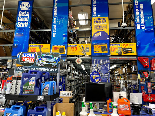 Auto Parts Store «NAPA Auto Parts - Genuine Parts Company», reviews and photos, 6141 Kester Ave, Van Nuys, CA 91411, USA