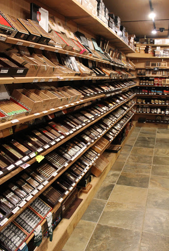 Liquor Store «Five Points Bottle Shop», reviews and photos, 3685 Atlanta Hwy, Athens, GA 30606, USA