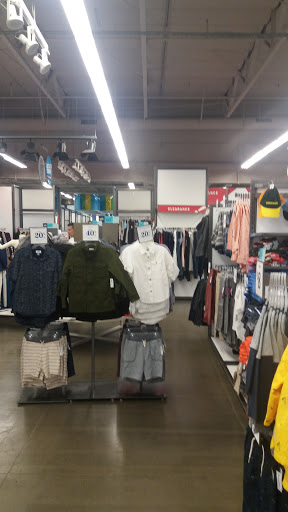 Clothing Store «Old Navy», reviews and photos, 2899 El Camino Real, Tustin, CA 92782, USA