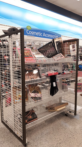 Clothing Store «Ross Dress for Less», reviews and photos, 13300 S Cleveland Ave, Fort Myers, FL 33907, USA