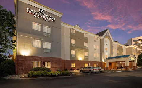 Candlewood Suites Virginia Beach Town Center, an IHG Hotel image