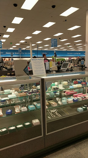 Clothing Store «Ross Dress for Less», reviews and photos, 20 N West End Blvd, Quakertown, PA 18951, USA