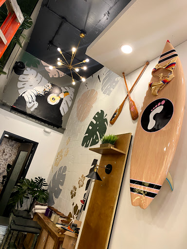 Nail Salon «Pink Toes Nail Bar & Spa», reviews and photos, 111 S Field St, Dallas, TX 75202, USA