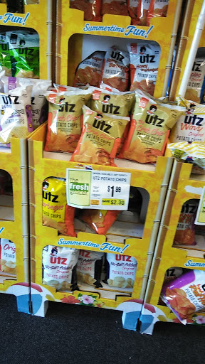 Supermarket «The Fresh Grocer of Grays Ferry», reviews and photos, 3021 Grays Ferry Ave, Philadelphia, PA 19146, USA