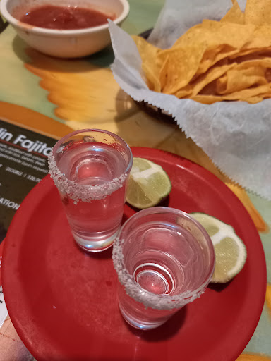 Shopping Mall «Village North Shopping Center», reviews and photos, 2440 N Lebanon St, Lebanon, IN 46052, USA