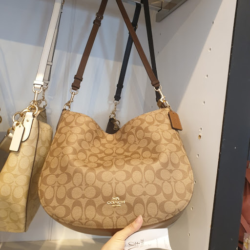 Leather Goods Store «Coach», reviews and photos, 2300 Tanger Blvd, Gonzales, LA 70737, USA