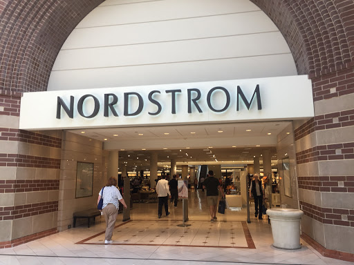 Nordstrom Tysons Corner Center, 8075 Tysons Corner Center, McLean, VA 22102, USA, 