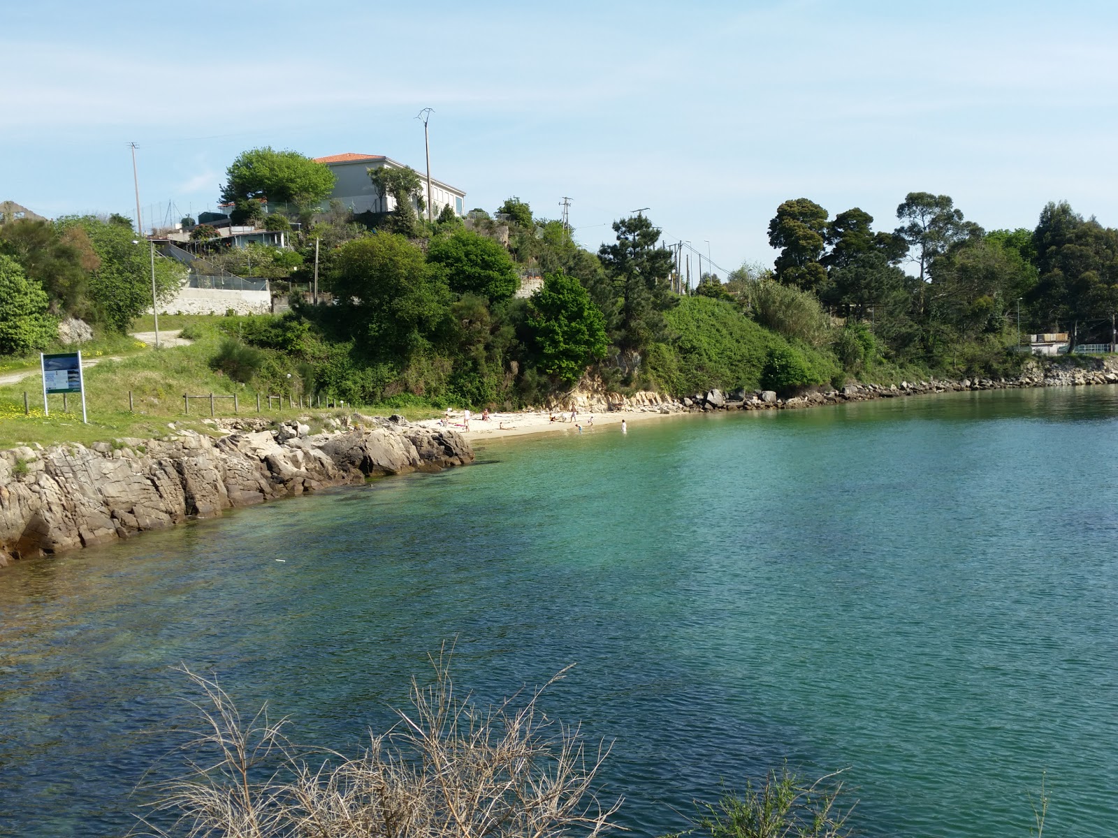 Valokuva Praia do Cochoista. puhtaustasolla korkea