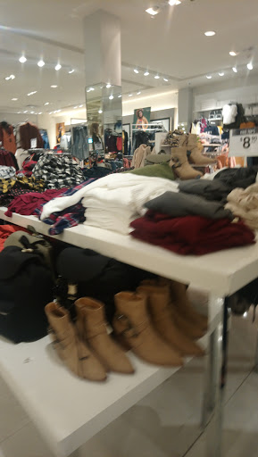 Clothing Store «Forever 21», reviews and photos, 1701 Sunrise Hwy C1, Bay Shore, NY 11706, USA